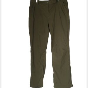 𝅺MEC Womens Olive Green Hiking Pants Quick Dry Womens Size 12 Short